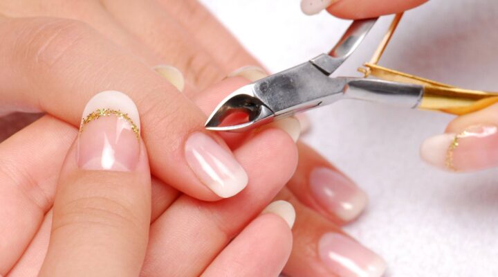 Segredos da Cutilagem Revelados: Curso de Cutilagem para Manicures com Faby Cardoso – Especialização